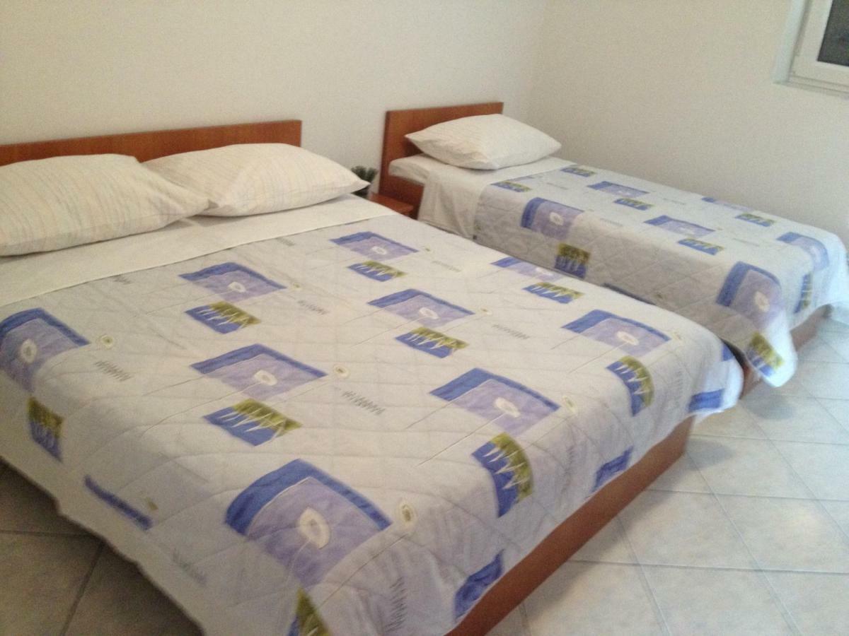 Apartments Isabella - Family Only Kustici Exterior photo